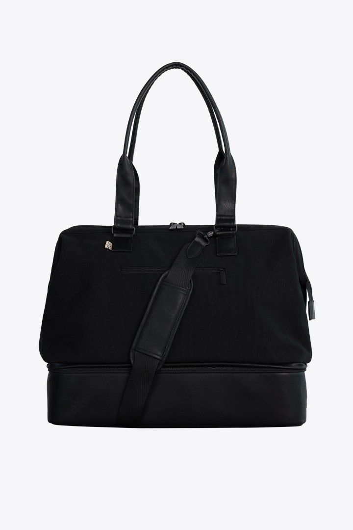 51+ top travel accessories on sale for Cyber Monday 1 Beis The Weekender