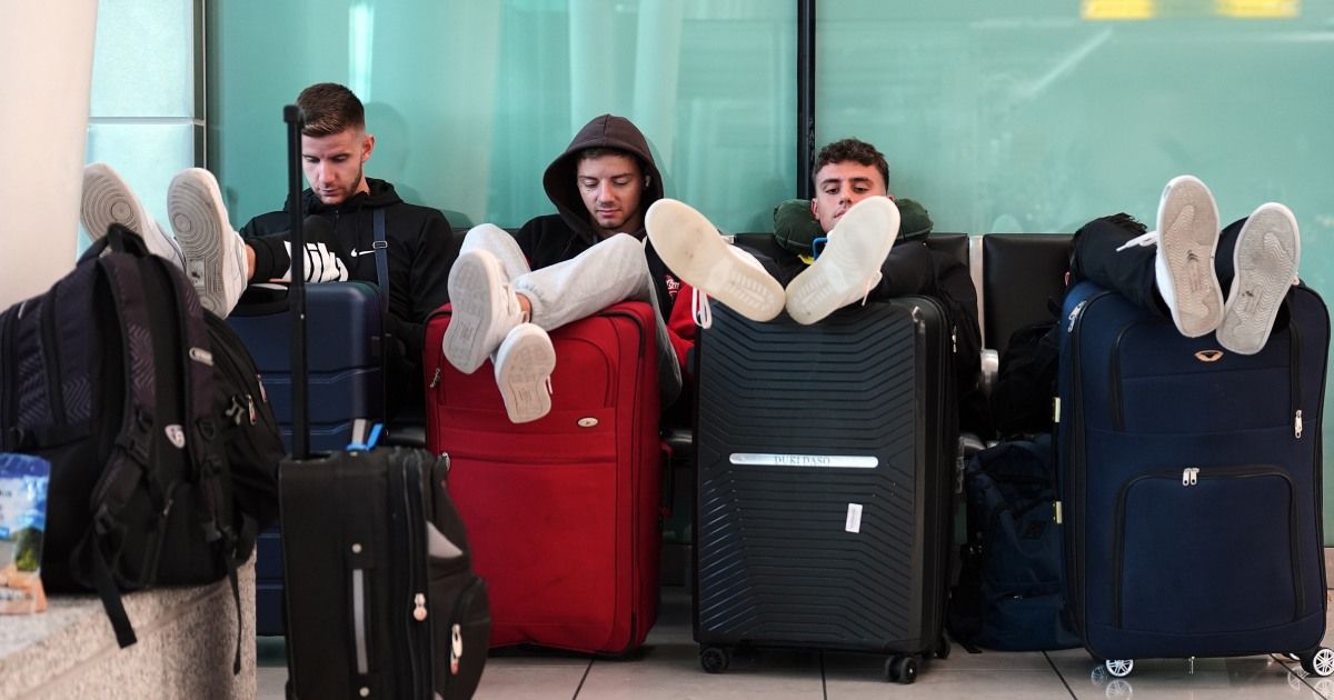 Staffing challenges create delays at airports for second day as shutdown drags on Staffing challenges create delays at airports for second day as shutdown drags on