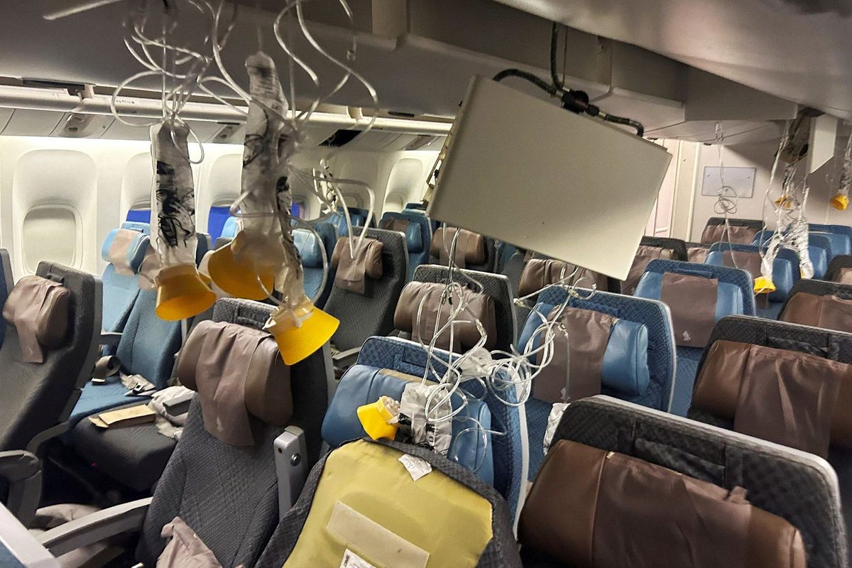 829253d1 240521 singapore airlines mb 1406 d0a31a