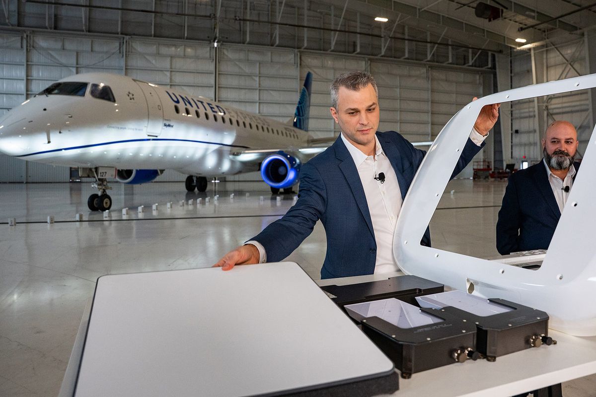United Airlines partners with Elon Musk's Starlink to offer free in-flight Wi-Fi 1 931b8970 250307 United Starlink aa 1243 314d80