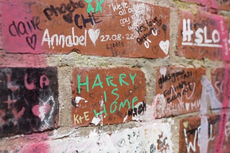 As he was: Harry Styles superfans flock to his tiny hometown's walking tour 4 Messages are inscribed on the walls of the Twemlow viaduct near Harry Styles' hometown.