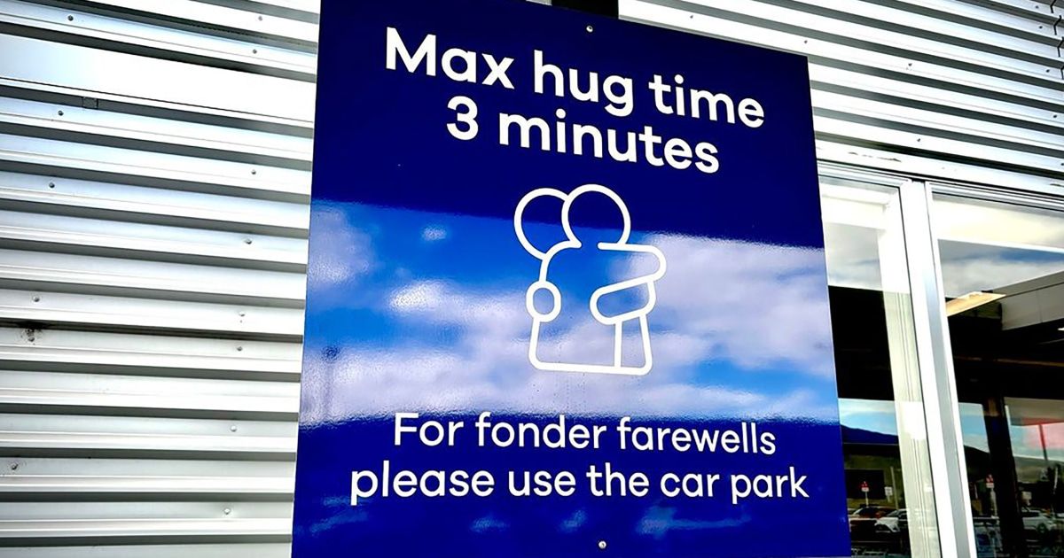 Cuddle time capped: Airport puts a 3-minute limit on goodbye hugs Cuddle time capped: Airport puts a 3-minute limit on goodbye hugs