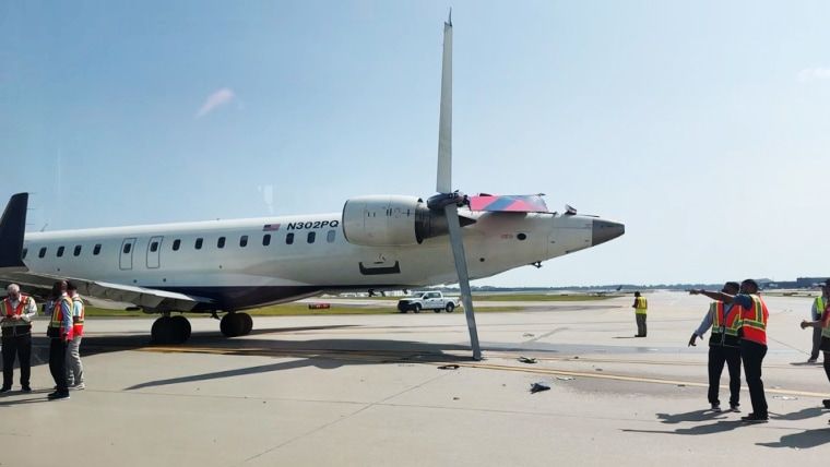 Delta plane clips another aircraft and appears to knock its tail off at Atlanta airport 1 A damaged Endeavor Air plane on the tarmac at Hartsfield-Jackson Atlanta International Airport.
