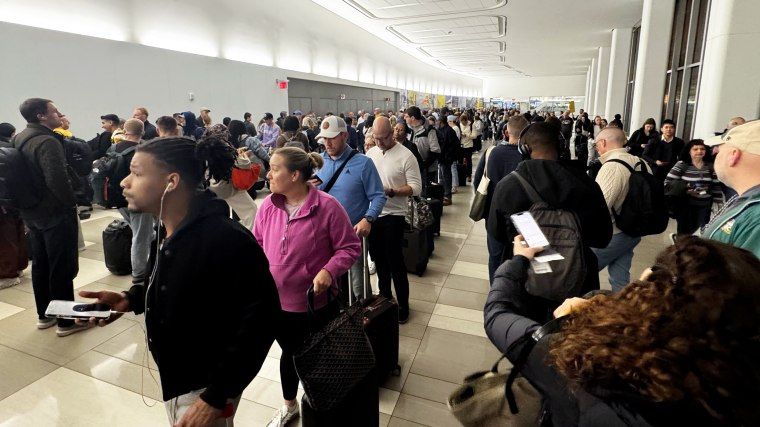 Senate agrees to fund DHS, except ICE and CBP, in bid to end extreme airport delays 1 Long wait lines at a TSA checkpoint at New York's LaGuardia airport Friday.