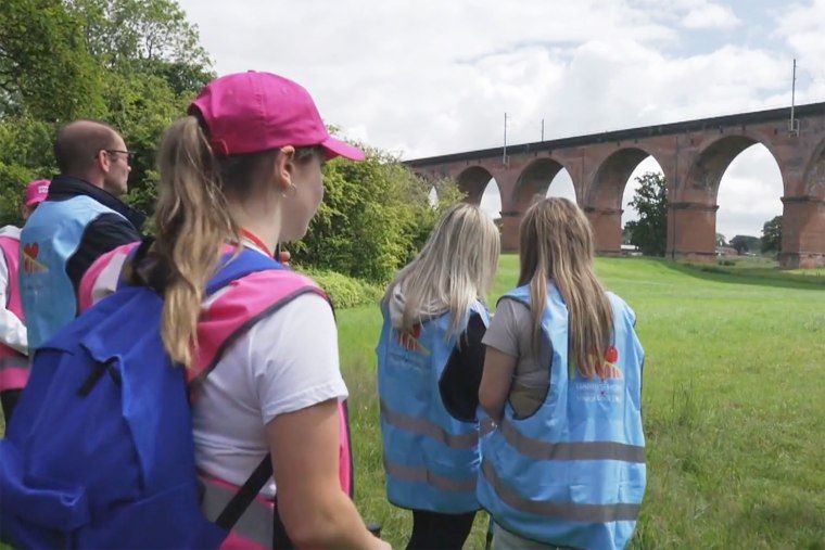 As he was: Harry Styles superfans flock to his tiny hometown's walking tour 3 Fans on a guided tour of Harry Styles' hometown approach Twemlow viaduct in Holmes Chapel, northern England, where it is claimed he had his first kiss.