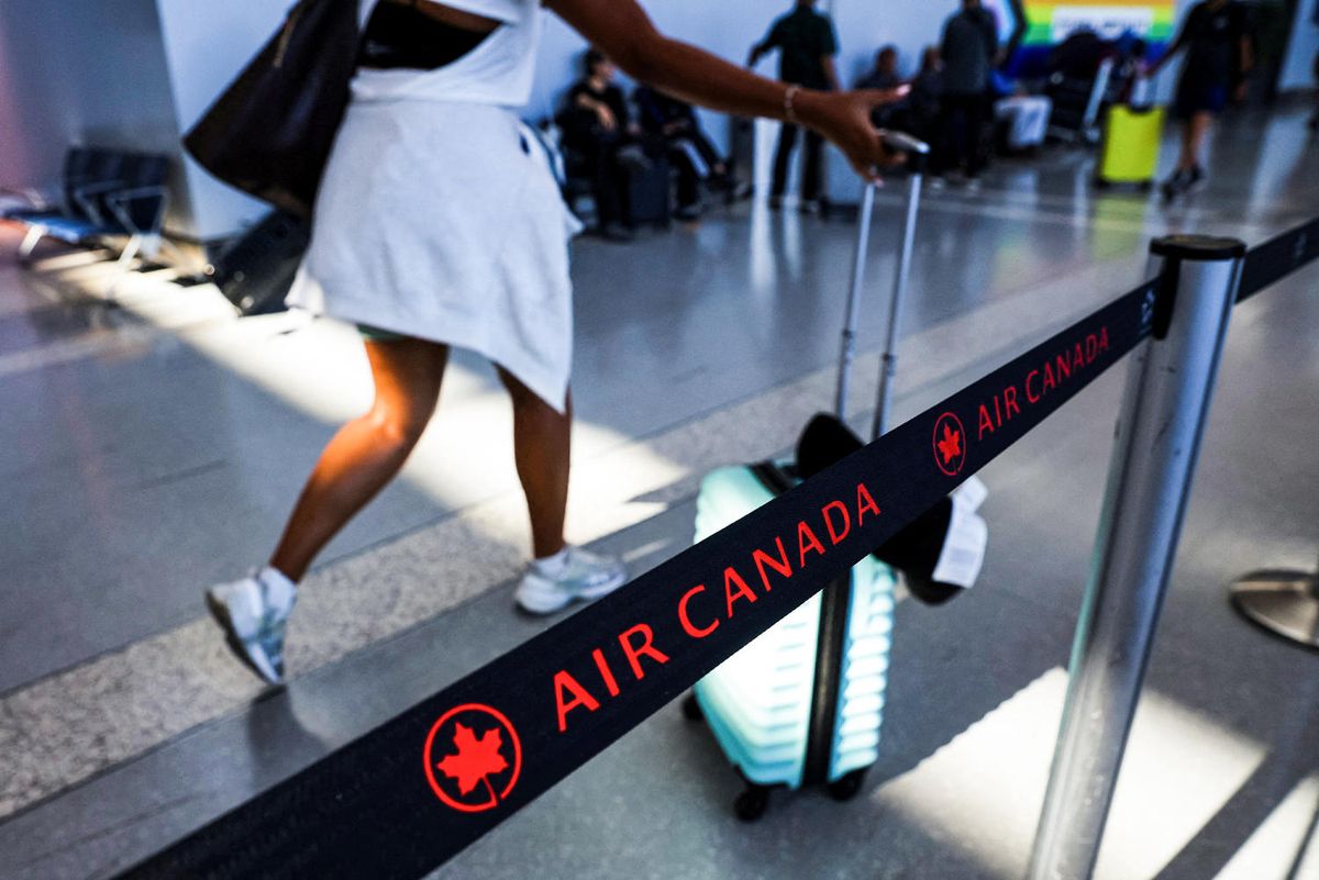b27c3610 250816 air canada vl 1049a 59f837