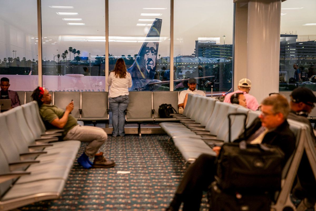b61d0ebb 251030 orlando airport ch 1949 f73aba