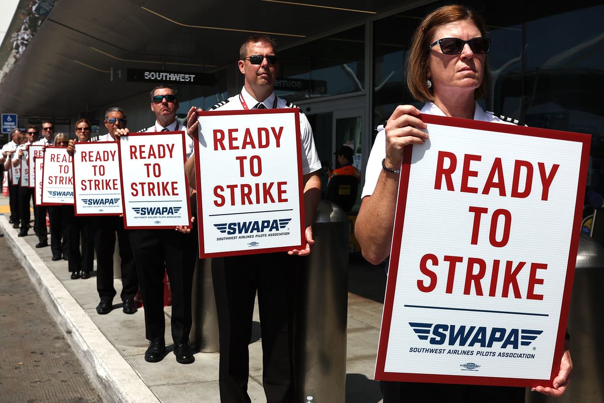 Southwest Airlines, pilots' union reach preliminary labor deal after years of contentious talks 1 c6abf3a6 231219 southwest pilots se 358p 82d4a5