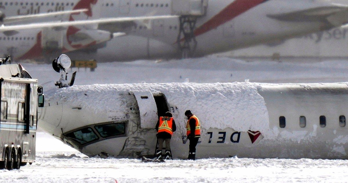 Delta offering ,000 to passengers who were on plane that crash-landed in Toronto