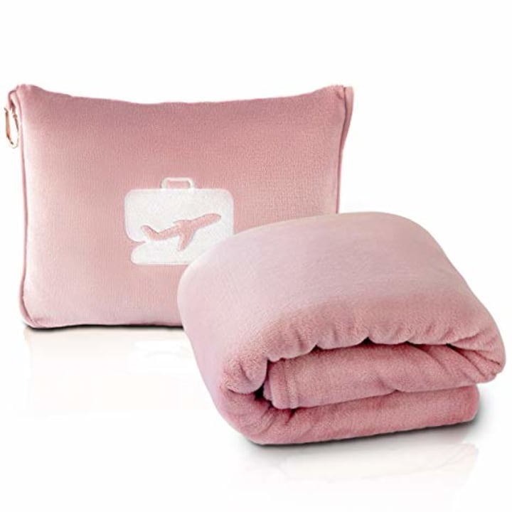 51+ top travel accessories on sale for Cyber Monday 21 EverSnug Travel Blanket and Pillow