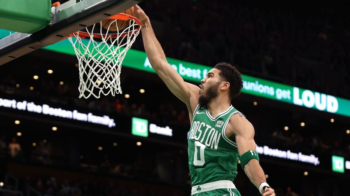 The Boston Celtics become the first team to hit 30 wins this season with victory over the New Orleans Pelicans | CNN 1 Tatum dunks against the Pelicans.