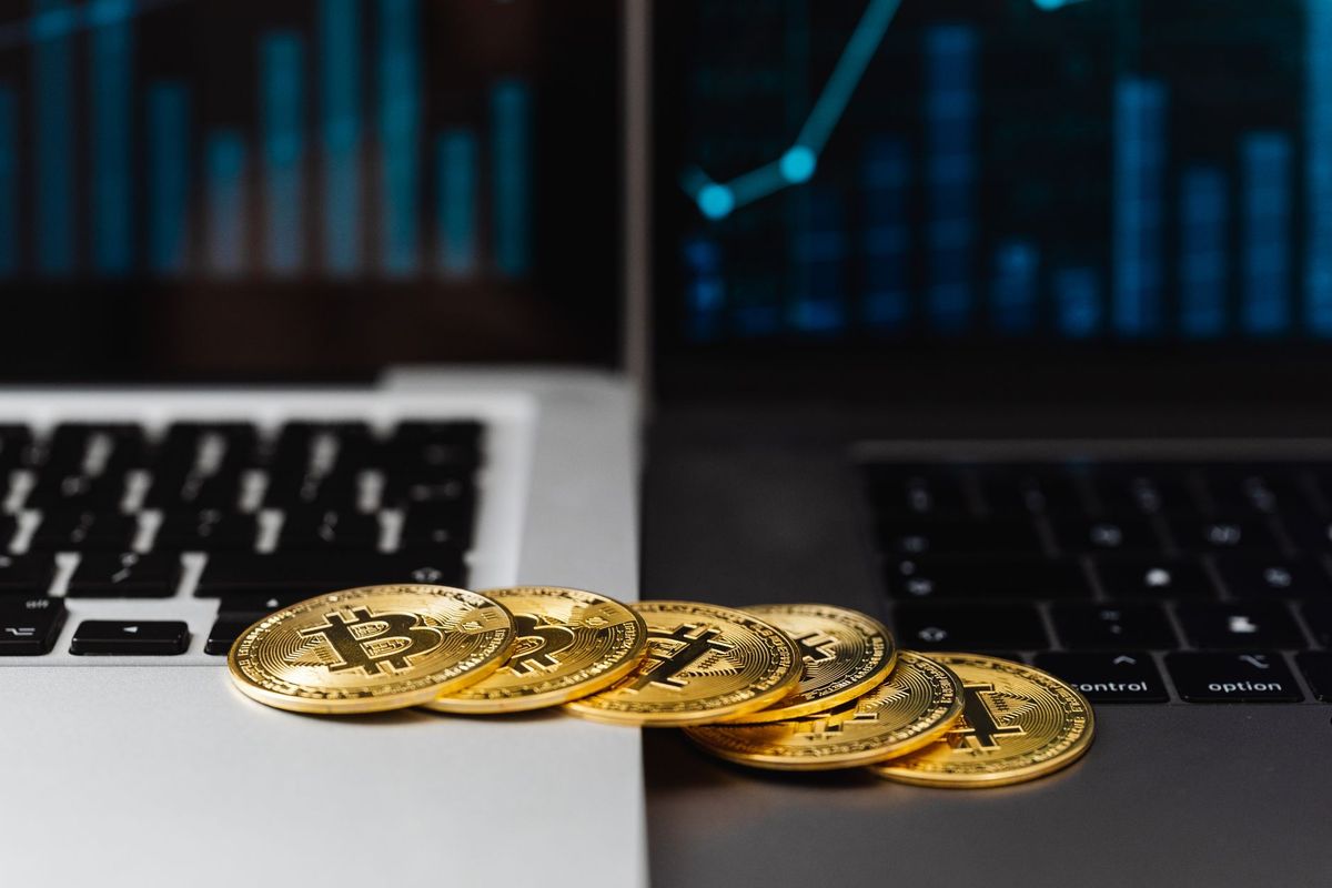 Bitcoin Is Unlikely to Match Gold’s Allocation in Investors’ Portfolios in Nominal Terms: JPMorgan Bitcoin Is Unlikely to Match Gold’s Allocation in Investors’ Portfolios in Nominal Terms: JPMorgan