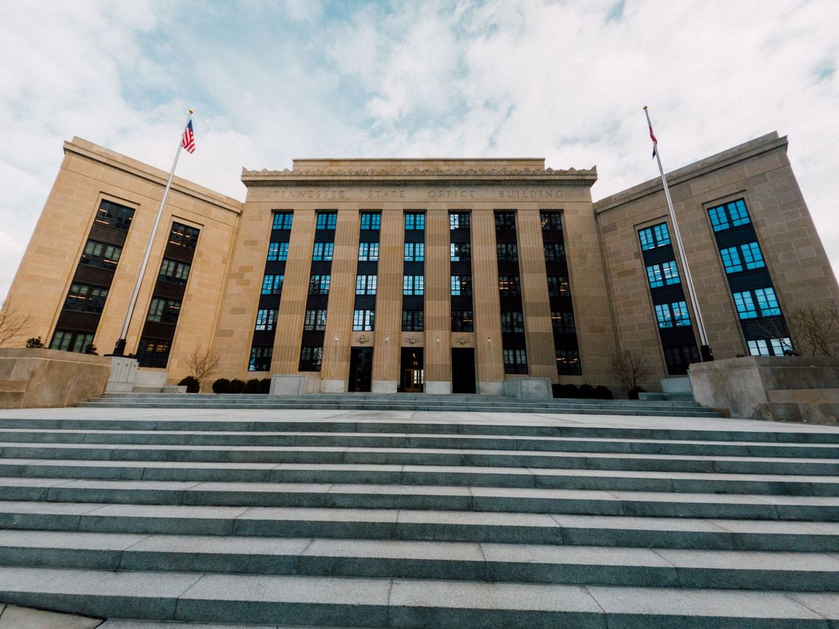 NounsDAO Barrels Toward Treasury Split After NFT Holders Rally for ‘Rage Quit’ NounsDAO Barrels Toward Treasury Split After NFT Holders Rally for ‘Rage Quit’
