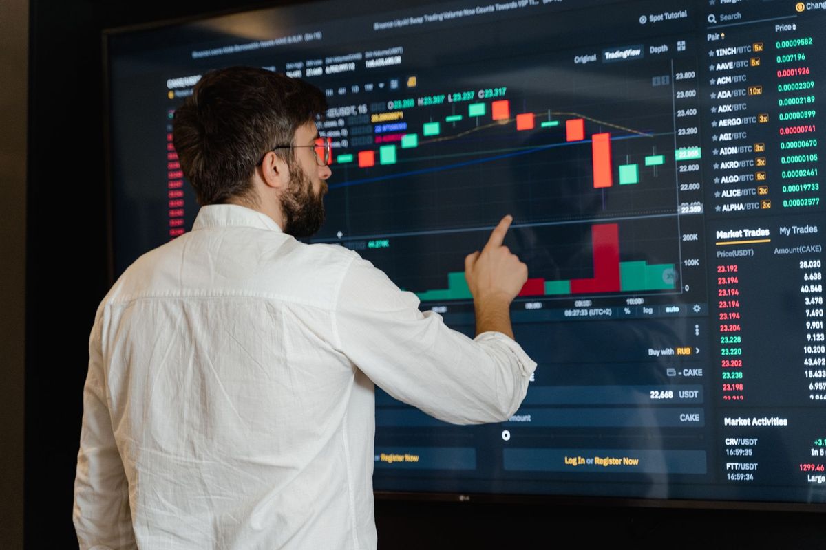 Stock markets start 2026 strong: Nifty at lifetime high, Sensex rallies 0.7% | The Economic Times Podcast Stock markets start 2026 strong: Nifty at lifetime high, Sensex rallies 0.7% | The Economic Times Podcast
