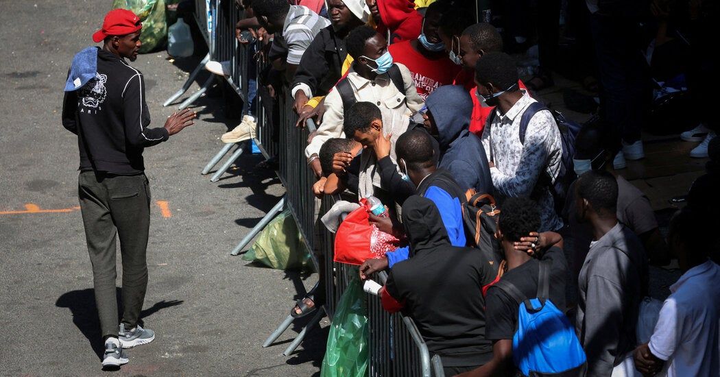 Why Biden Can’t Expedite Work Permits for Migrants Why Biden Can’t Expedite Work Permits for Migrants