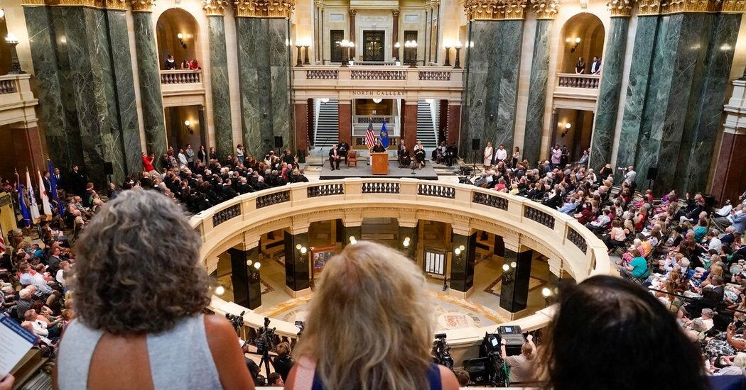 Left-Leaning Wisconsin Groups Challenge the State’s Political Maps