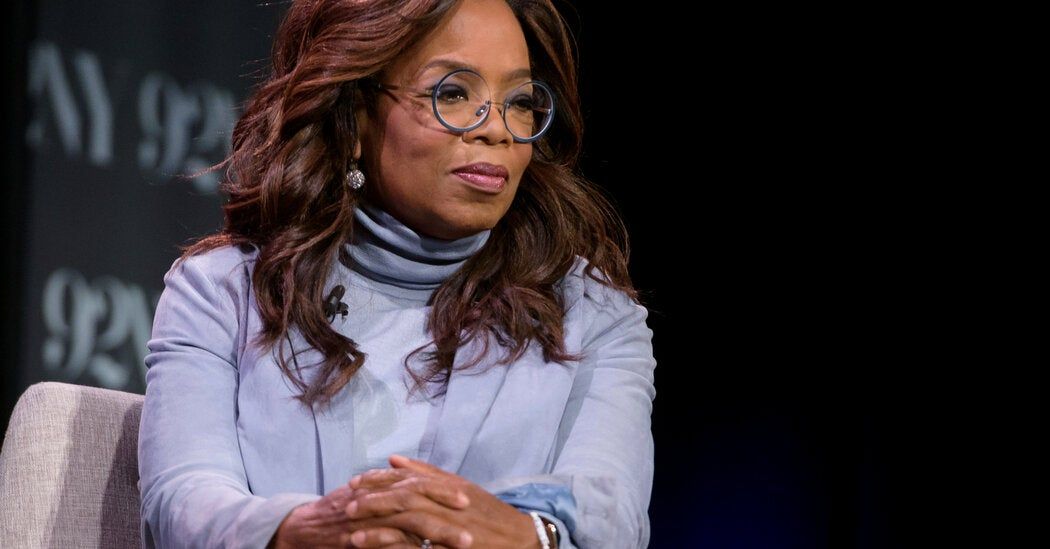 Oprah Floated a 2020 Presidential Ticket With Mitt Romney, Book Says