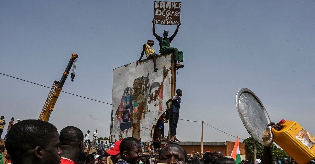 France to Withdraw Troops From Niger After Military Coup