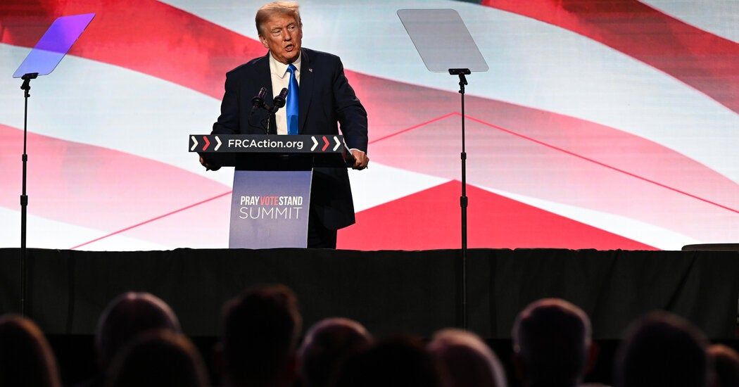 Trump Visits Iowa, Aiming to Halt Rivals With a Stronger Ground Game Trump Visits Iowa, Aiming to Halt Rivals With a Stronger Ground Game