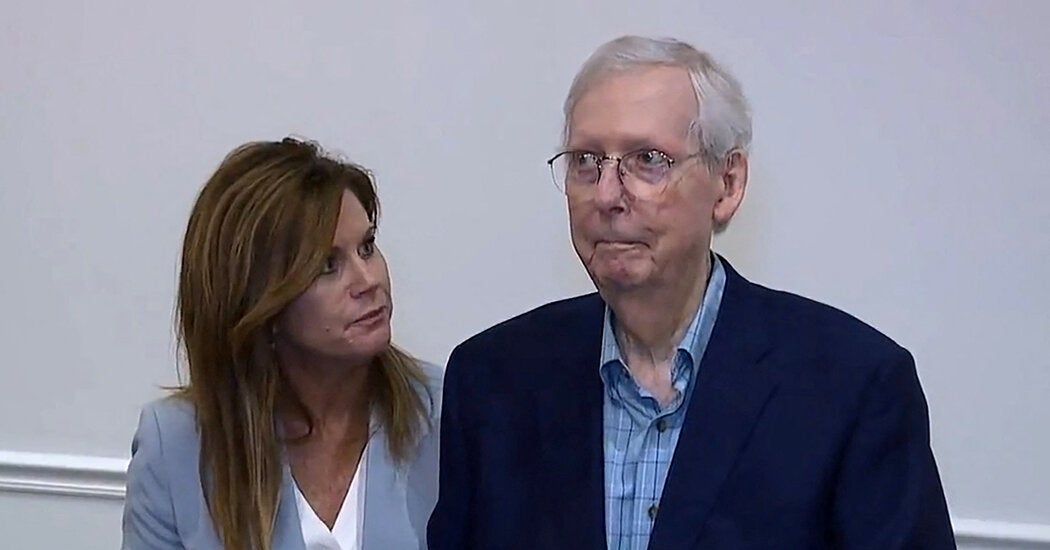 Mitch McConnell May Be Experiencing Small Seizures, Doctors Suggest
