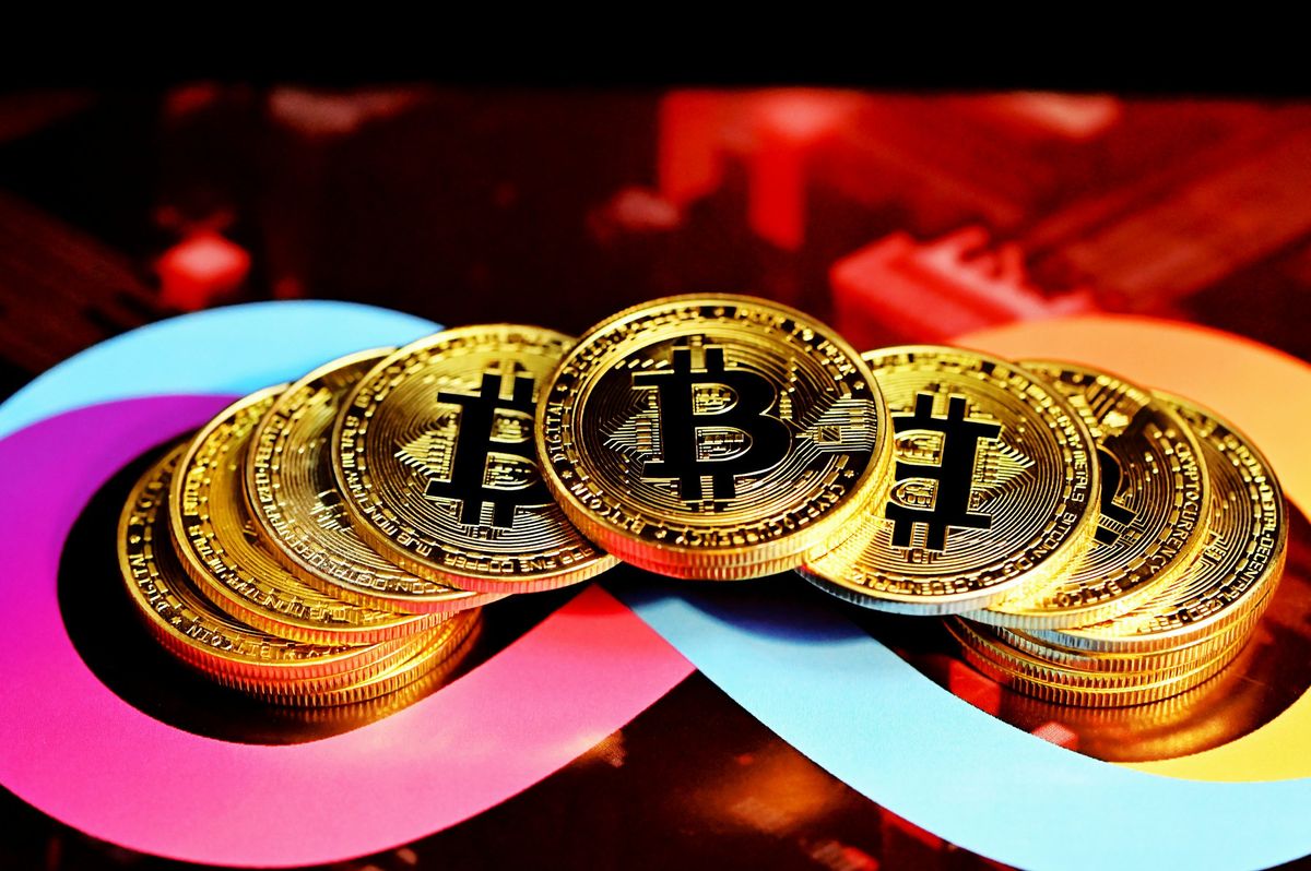 Bitcoin Senses Risk As Trump Balks At Europe With Major Tariffs Bitcoin Senses Risk As Trump Balks At Europe With Major Tariffs