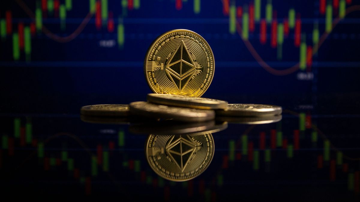 Ethereum Struggles Below ,659 Resistance: Is Momentum Fading?