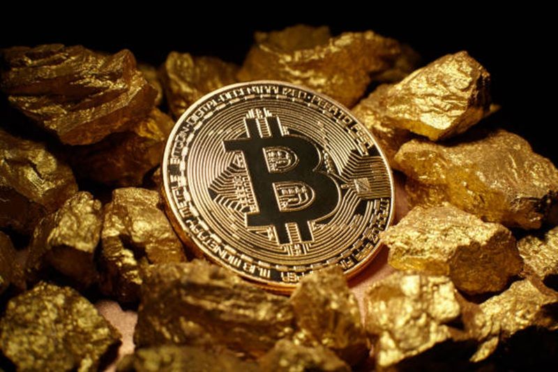 Bitcoin Bearish Pattern Points To ,400 Price Target – Analyst