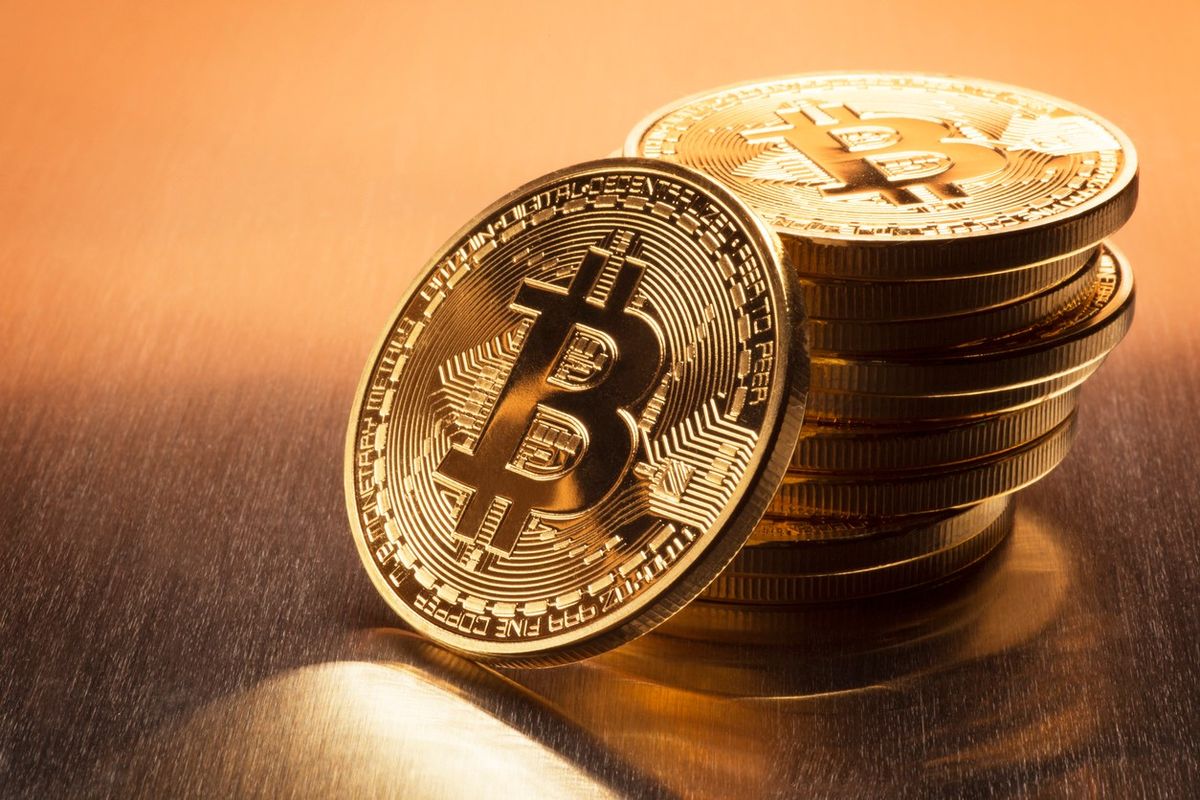 Top Analyst Predicts Bitcoin To Hit 0,000 In 2025, Here’s Why