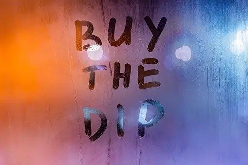 ‘Buying The Crypto Dip Is Still Too Early’ Warns Top Analyst — Here’s Why