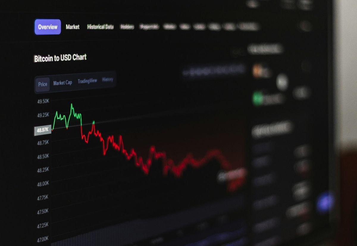 Bitcoin Paces Billion YTD Influx Amid 10-Week Fund Flow Streak Bitcoin Paces Billion YTD Influx Amid 10-Week Fund Flow Streak