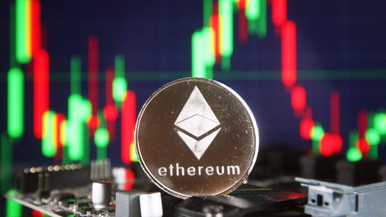 Ethereum (ETH) Consolidates Within Tight Range As Key Support Level Forms – Details